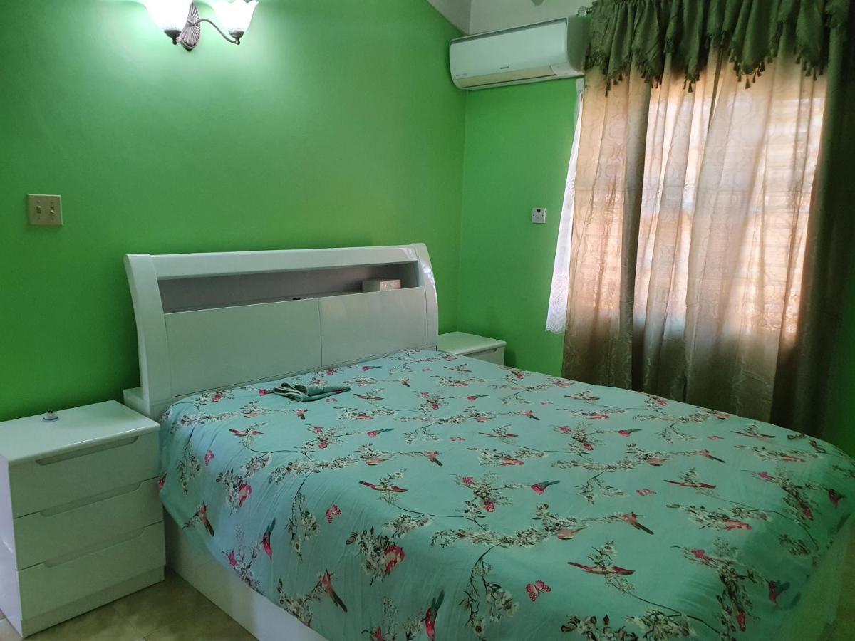 B&B Sunshine Фальмаут Экстерьер фото